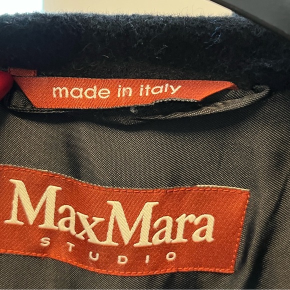 MaxMara alpaca fur hooded coat-BLK T32 rarely worn. Last photo is 4UR reference - Picture 6 of 7